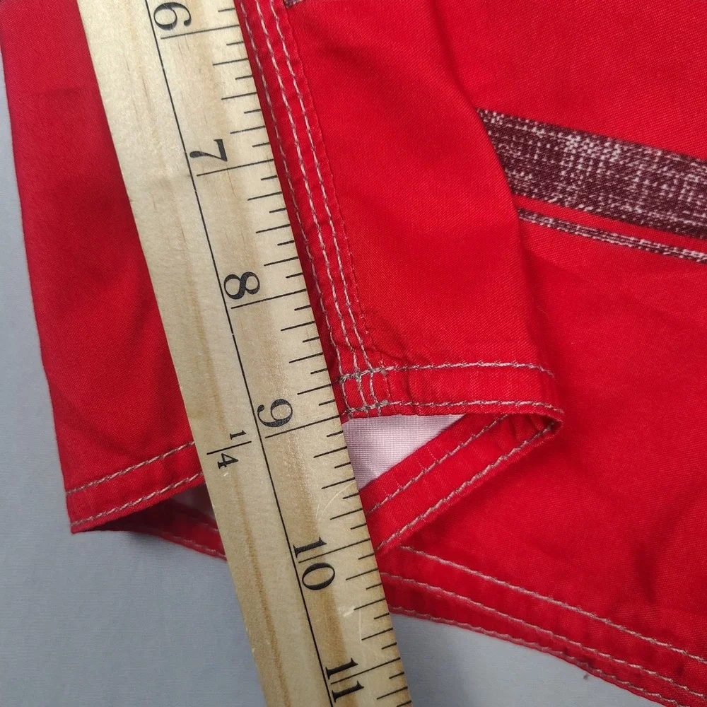 Unitop Board Shorts Mens 34 Red Burgundy Striped Cargo Pocket Polyester